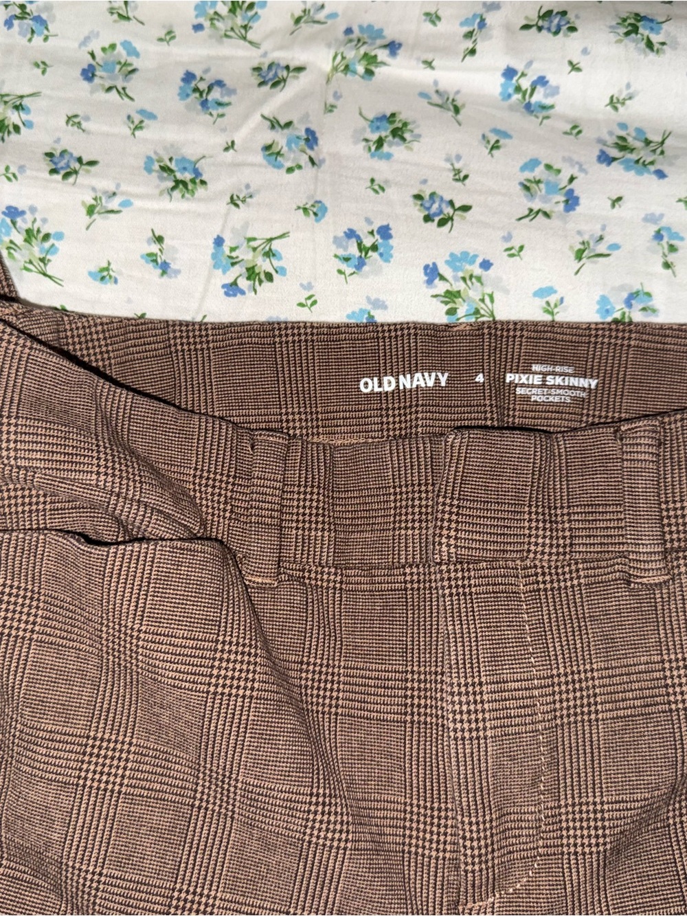 Old Navy Pixie Skinny Ankle Pants in Brown Glen Plaid
